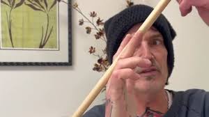 Mötley Crüe drummer Tommy Lee reveals he underwent hand surgery for carpel  tunnel: 'I have my life back and my money makers'