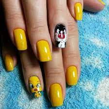 Ideas para decorar tus uñas con marcadores y pinceles. Tweety And Slyvester Forma De Unas Acrilicas Disenos De Unas Disney Unas Acrilicas De Disney