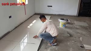 Satuan ini digunakan jika ada bentuk kabinet yang panjang dan tingginya mdf dan hdf adalah serbuk kayu atau bubur kayu yang dipadatkan membentuk papan. 50 Daftar Harga Keramik Lantai Motif Kayu Polos 2021