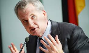 The Fall and Ambivalent Rise of East European Anti-Colonialism