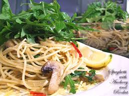 Plat principal pâtes, riz, semoule pâtes en sauce paradis d'italie. Spaghetti With Anchovy And Rocket Salad Liadella Blog
