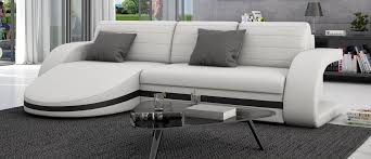 Die Moderne Schlafcouch Guani Besitzt Eine Erstklassige Zusatzfunktion Eine Relax Liegeflache Und Geschwungene Armlehnen Sofa Design Sofa Gunstig Kaufen Sofa