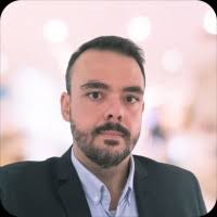 100+ perfis com “Roland”