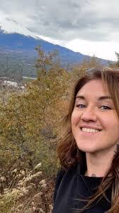 Laura Schaack's Instagram, Twitter & Facebook