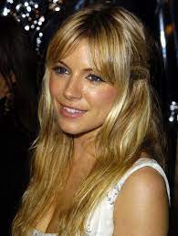 Sienna Miller Cheveux Plus Longs En 2003 Elle Styles De Mariage Hairstyles With Bangs Long Hair Styles Short Hair Styles Easy