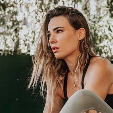 Trista Tripp's Instagram, Twitter & Facebook