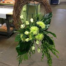 Funereal Wreath With Green Roses Funeral Flower Arrangements Funeral Flowers Fresh Flowers Arrangements