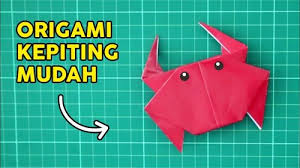 Cara membuat kolase lebah madu dari daun jambu sangat mudah dipraktekkan. Yuk Ajak Si Kecil Berkreasi Dengan 10 Rekomendasi Hiasan Kamar Dari Origami Berikut