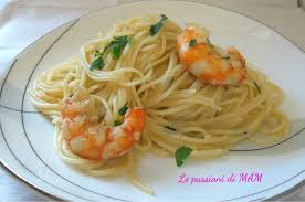 Per preparare gli spaghetti al sugo bianco di pesce iniziate pulendo accuratamente gamberi, seppie e calamari. Pin Su Primi Piatti