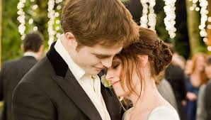 Honeymoon (breaking dawn part 1) from 28 best twilight movie scenes ever! Crepusculo Cumple 10 Anos Las 10 Frases Mas Romanticas De La Historia De Bella Y Edward Video