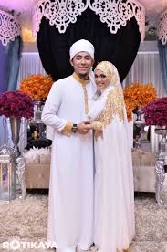Menerusi video throwback yang dikongsi puteri sarah liyana ini, dia menangis terharu ketika sah bergelar isteri kepada syamsul yusuf. Pin By Blablee On Muslimah Brides Inspirations Muslimah Wedding Dress Muslim Wedding Dresses Islamic Wedding