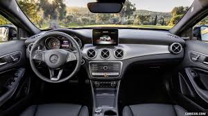 While the rear seats split 40/20/40% and the reclining backrest with various angles are. 2018 Mercedes Benz Gla 220d 4matic Color Canyon Beige Interior Cockpit Caricos