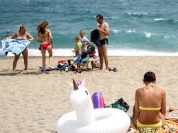 Europe gets more vacations than the U.S. Here are some reasons why. :  Planet Money : NPR
