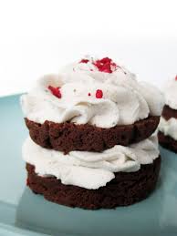 Rezept fur einen cremigen schoko kasekuchen ein leckeres und einfaches rezept fur alle die nusse und schokolade lieben. Mini Schokoladenkuchen Vegan Glutenfrei The Vegan Monster