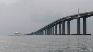 Perkembangan teknologi ini bahkan juga memiliki pengaruh yang sangat besar dalam bidang. Jembatan Laut Terpanjang Dunia Melintas Di Atas Terowongan Bawah Air
