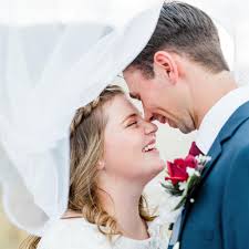 Super last minute but does anyone know someone who could make this for a  birthday