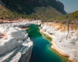 10 best places to visit on Socotra island