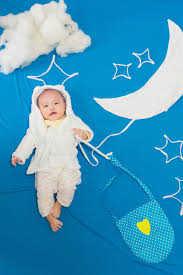 37 Nama Bayi Laki Laki Yang Artinya Cerdas Kumparan Com