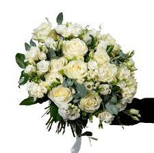 Fiorista bianchi negozio storico in como, composizioni floreali per eventi e cerimonie, socio interflora dal 1949 per consegne fiori e piante. Bouquet Di Fiori Bianchi Da Piccolo A Grande Di Eredi Bagatin Ordina Online Su Cosaporto