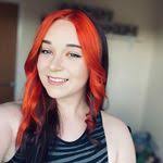 Lana Knox's Instagram, Twitter & Facebook