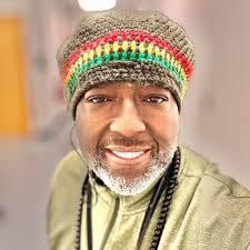 Happy 11 month anniversary Levert P Ingram! Who'd have thought that a few  short weeks after taking these pictures, we'd be welcoming our baby girl  into the world. Guess we need to