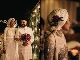 Penyanyi terkenal yunalis mat zarai'ai atau yuna, 32, dan pasangannya adam sinclair, 34. Hijab Bride In A Modest Long Sleeve Wedding Dress Modest Long Sleeve Wedding Dress Celebrity Singer Songwriter Yuna And Adam Sinclair Got Engaged Last Year
