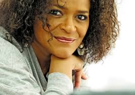 Jocelyne béroard (born 12 september 1954) is a martinican singer and songwriter. France Jocelyne Beroard Devient Officier De La Legion D Honneur Creoleways