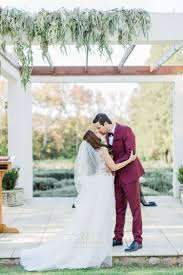 Rachel and joshua took desert glam to a new level in their gorgeous wedding at sedona golf resort!using a rich, moody palette of burgundy, black, and champagne, the couple and their planner from coco collective created a chic vibe for both their outdoor ceremony and their indoor reception. Burgundy Gold Black Geometric Wedding With Old Hollywood Glam