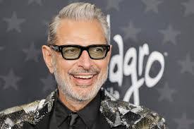 Larry Arredondo's Instagram, Twitter & Facebook