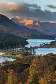 Scottish highlands, major physiographic and cultural division of scotland, lying northwest of a line drawn from dumbarton, near the head of the firth of clyde on the western coast, to stonehaven, on the eastern coast. Glen Affric Autumn Light Glen Affric Scottish Highlands Schottland Schone Landschaften Highlands Schottland
