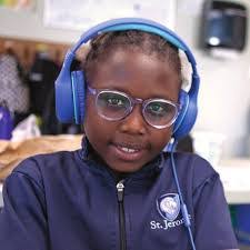 Francine Schaefer's Instagram, Twitter & Facebook