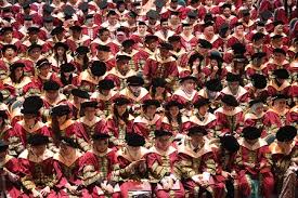 Cabaran menghasilkan pemimpin masa depan. Kecemerlangan Akademik Perlu Disertai Kecemerlangan Holistik Tan Sri Lim Universiti Putra Malaysia