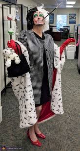 In disney's new cruella, the infamous cruella de vil, played by emma stone, puts on quite the fashion show, with dozens of stunning costumes and wardrobe changes. Cruella Devil Costume No Sew Diy Costumes