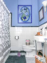 In fact, if the hallway leading into your bathroom uses a darker color, ease a lighter tone of that color into the bathroom. 5 Tips For Painting A Small Bathroom Happily Ever After Etc