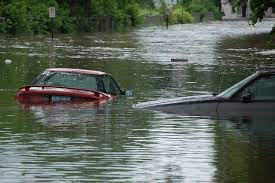 What does flash flood mean? Difference Between Flood And Flash Flood Compare The Difference Between Similar Terms