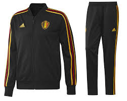 Slechts 1 eur voor deze tombola, waarbij de winnaars het shirt van leo van. Rusland Belgie 2019 Radio Rusland