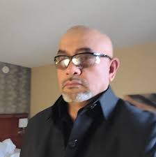 Pernell "Sweet Pea" Whitaker graciously embraces his foe Julio César Chávez  after clearly defeating Chávez and being robbed by the judges by getting  only a draw in their 1993 showdown.