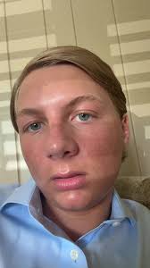 Where Does Johnny Bricker Live