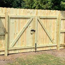 Every fence dream is different and we take the mystery out of the design process for you. Post Holes Unlimited Home Facebook