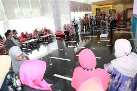 Bengkel rahim auto bengkel kereta shah alam beralamat di: Photo Gallery Category Speakers Corner Siri 8 2018 Mental Health Awareness Oleh Puan Farah Dyana Binti Abd Munir Di Kompleks Kkmm Putrajaya Pada 20 September 2018 Image Speakers Corner Siri 8 2018