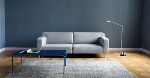 3 Sitzer Sofa Enstanden In Zusammenarbeit Von Designer Steffen Kehrle Und Sitzfeldt Teppich Grau Sofa Graues Sofa