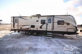 *throughout the year, keystone rv may modify model features, floor plans, and specifications. 2018 Keystone Cougar Half Ton 29bhs