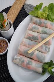 Les Recettes De Kelou Des Recettes Simples Et Gourmandes Pour Mettre Du Bonheur Dans L Assiette Recettes De Cuisine Rouleau De Printemps Rouleau De Printemps Crevette Avocat