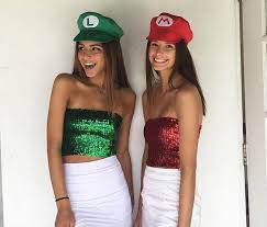 Algunas ideas de disfraces para mejores amigas este Halloween❤️