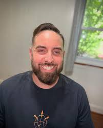 A year of cleaner fades, better texture, and real growth behind the chair.  Grateful for every client who trusted the process — 2️⃣0️⃣2️⃣6️⃣ we go  harder 😎🔥 • • #2025 #2025recap #hairstyles #kidshaircut #femalebarber