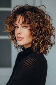 Julia Kovach's Instagram, Twitter & Facebook