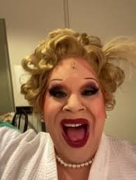 Nina West