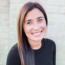 Krystal Sheehan's Instagram, Twitter & Facebook