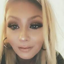 Alesia Nunemaker's Instagram, Twitter & Facebook