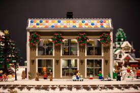 Holiday Junction Featuring Brickopolis At The Cincinnati Museum Center Cincinnati Parent Magazine Holiday Cincinnati Museum All Things Christmas